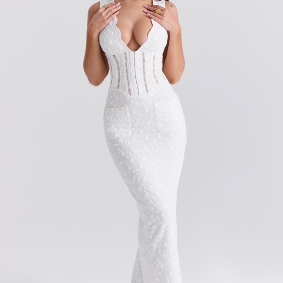 House of CB SOPHINA White Cotton Broderie Anglais Plunge Maxi Dress - Picture 2 of 7